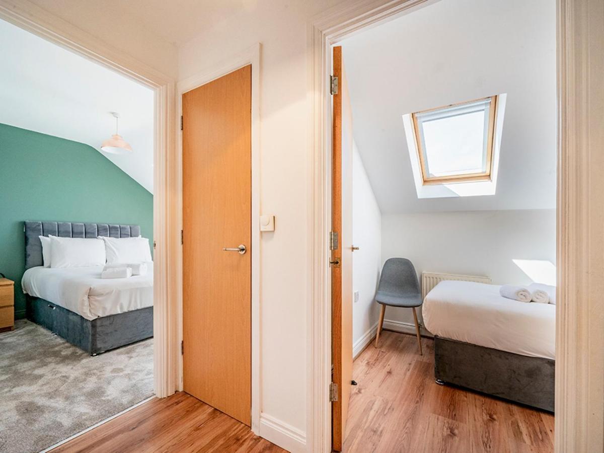 Titanic View Penthouse - Gated Complex - Parking Appartement Belfast Buitenkant foto