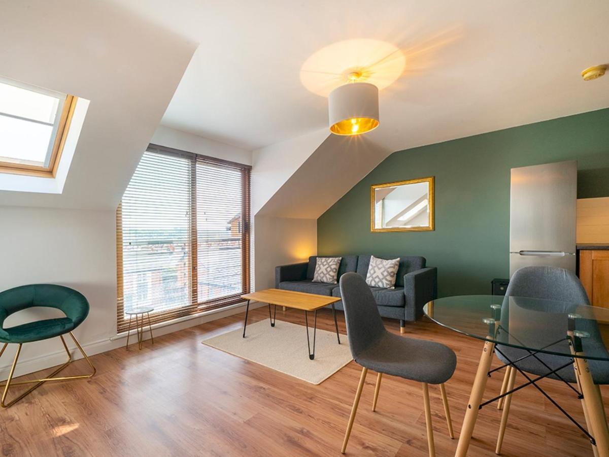 Titanic View Penthouse - Gated Complex - Parking Appartement Belfast Buitenkant foto