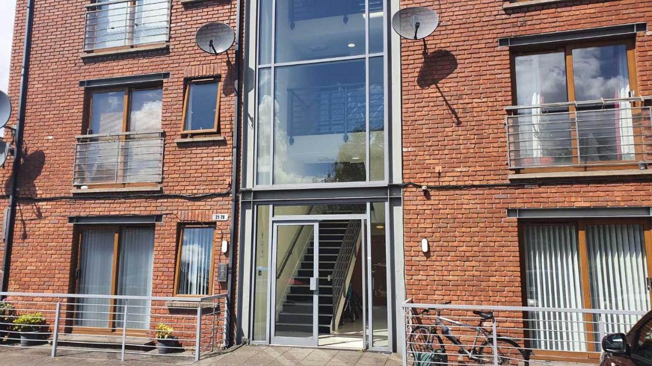 Titanic View Penthouse - Gated Complex - Parking Appartement Belfast Buitenkant foto